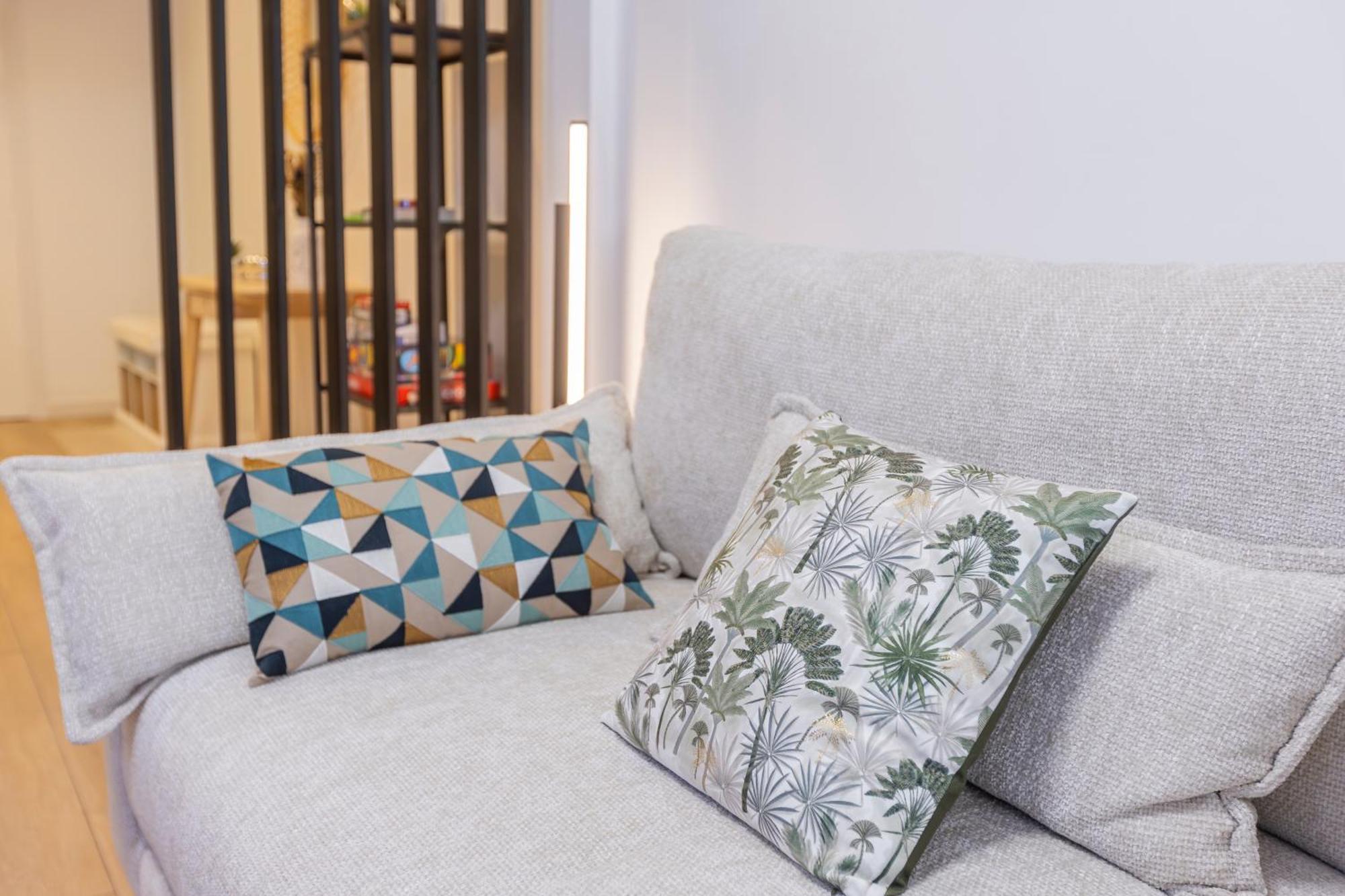 Fully Renovated Apartment In The Heart Of Fuengirola, 2 Min Walk To The Beach Exteriér fotografie