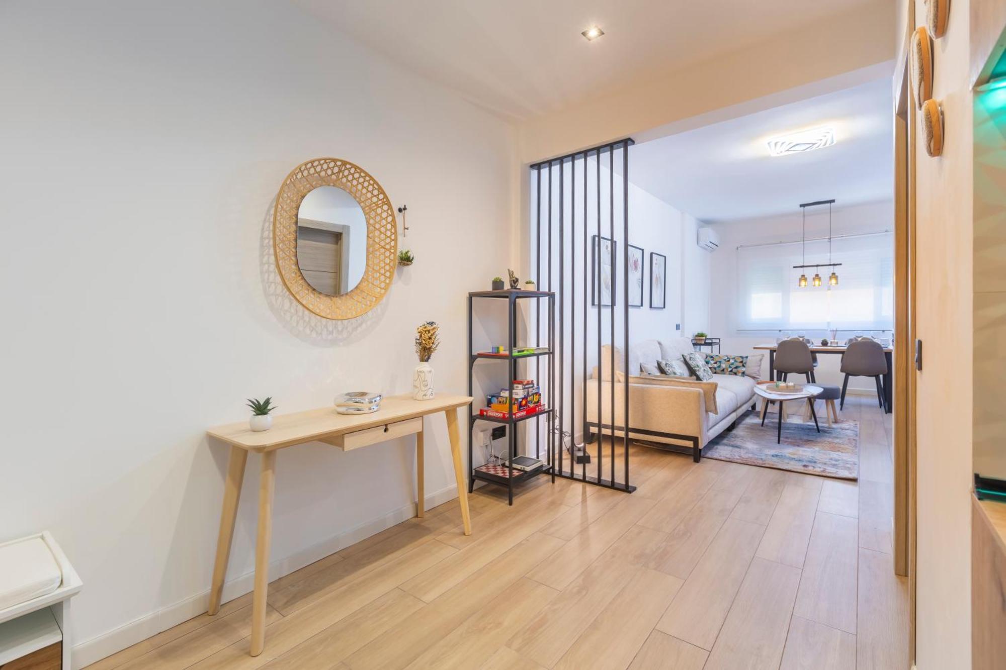 Fully Renovated Apartment In The Heart Of Fuengirola, 2 Min Walk To The Beach Exteriér fotografie