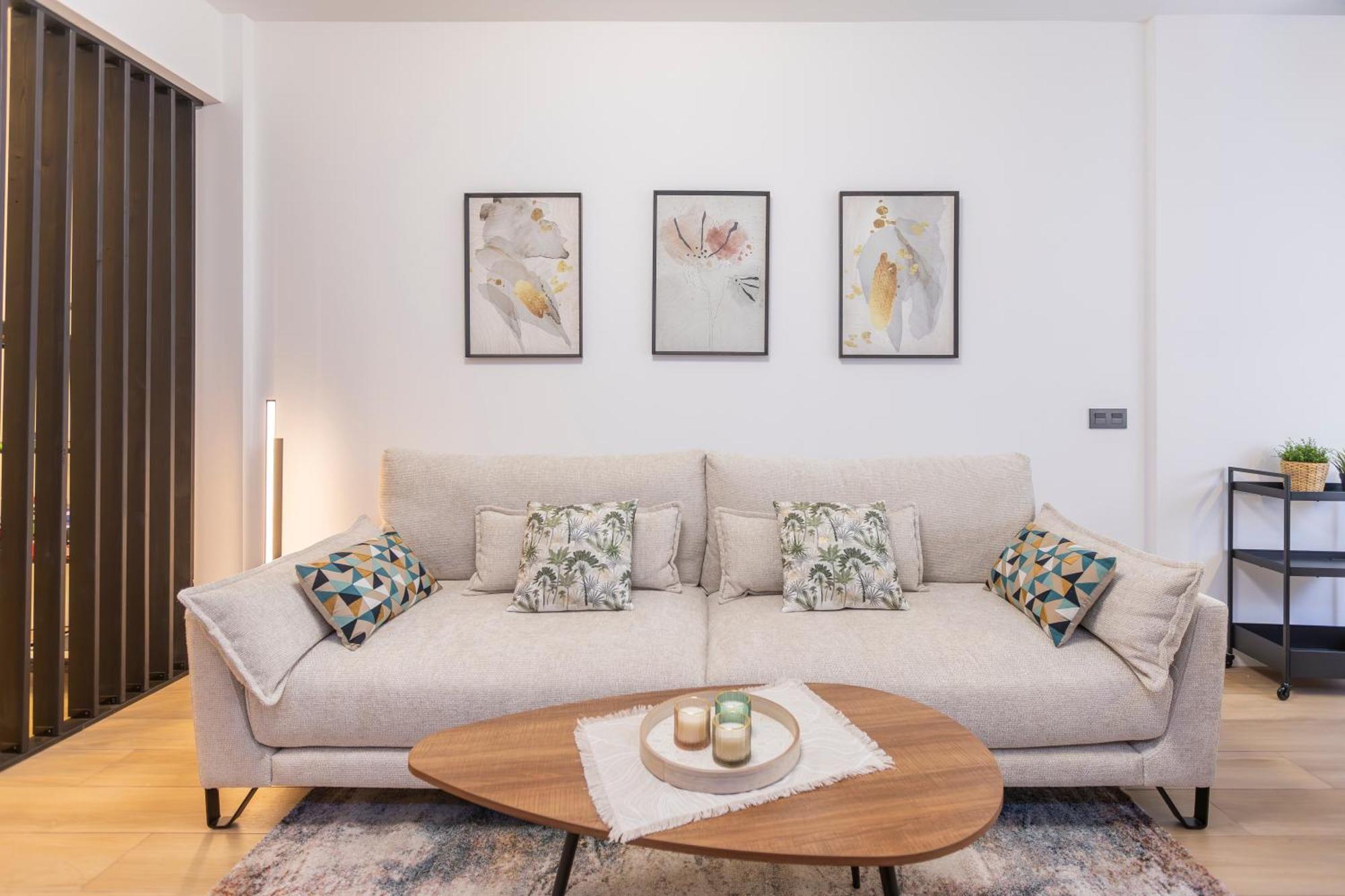 Fully Renovated Apartment In The Heart Of Fuengirola, 2 Min Walk To The Beach Exteriér fotografie