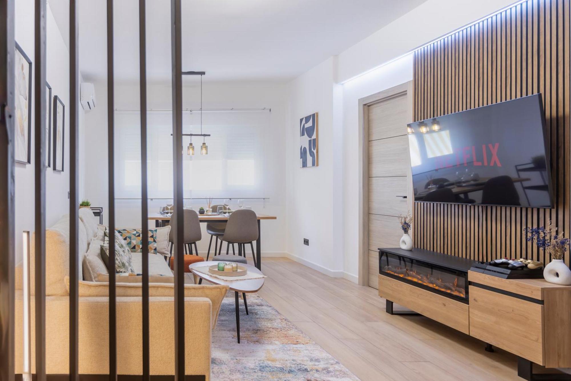 Fully Renovated Apartment In The Heart Of Fuengirola, 2 Min Walk To The Beach Exteriér fotografie