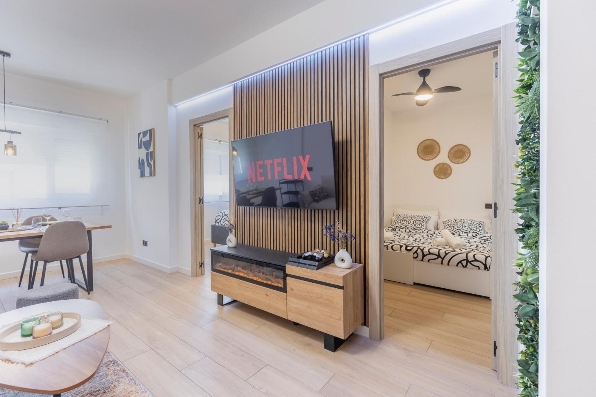 Fully Renovated Apartment In The Heart Of Fuengirola, 2 Min Walk To The Beach Exteriér fotografie